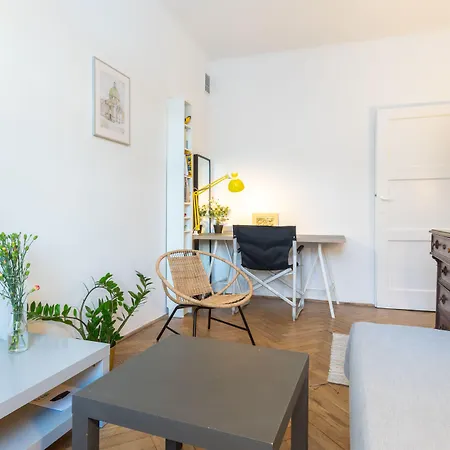 Concierge Old Town Square Apartment